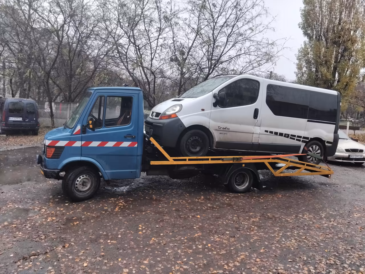 Вантажний евакуатор у Харкові