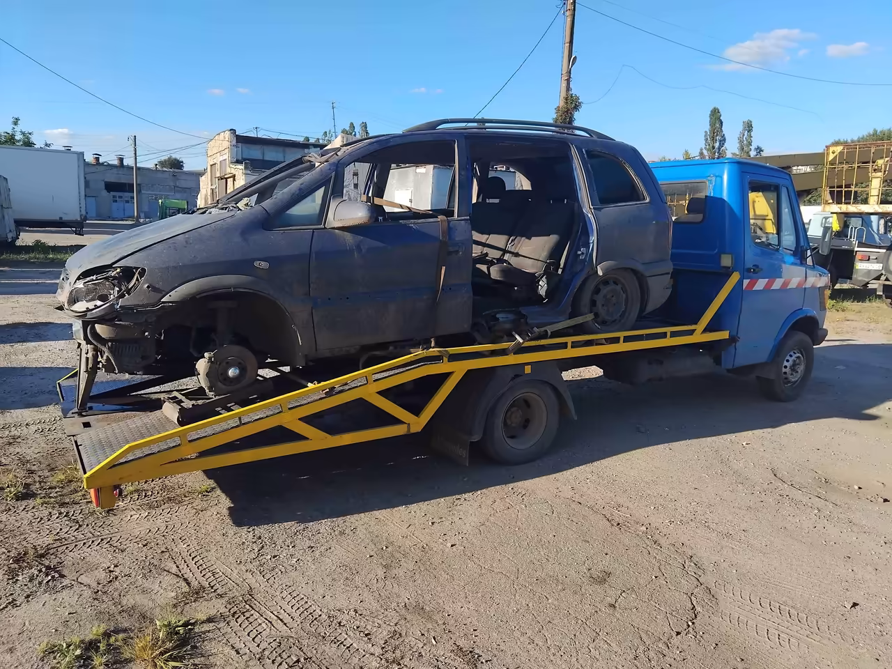 Евакуатор у напрямку Борова